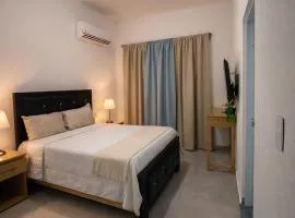 Suite moderna en Cabrera cerca de playas con aire, WiFi y parking