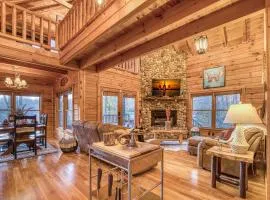 Peaceful modern creekside cabin