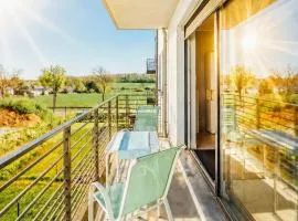 Stunning 2 bed Mamer free parking