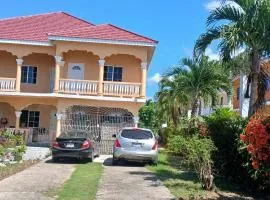 Cindy's Garden Stay
