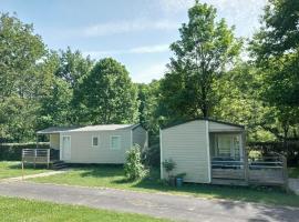 Viesnīca Camping La Bâtisse pilsētā Réalmont