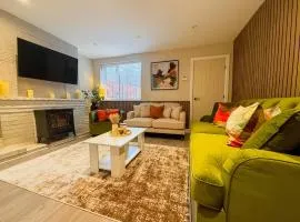 Forest Inspired Home! Near M1 and Superb Locations