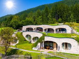 Himmelsbögen und Apartments mit Seeblick und Alleinlage, hotel i Weissensee