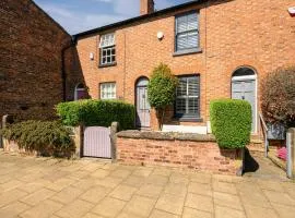Stylish Hale home 2 bedroom