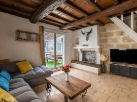 Maison familiale à 2 min à pied de l'Institut A Armand Calme Jeux babyfoot Jacuzzi Proche Mer