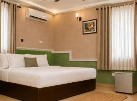 DeBoss Hotel，伊凱賈的飯店