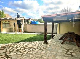 La Casona del Rio Abion, hotel in Valdealvillo
