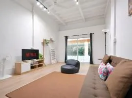 Yuka Townhouse House Near IconSiam Bangkok