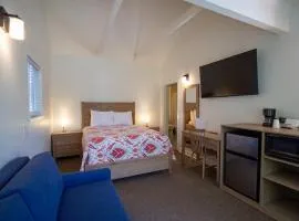 Harbor Inn