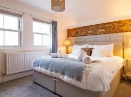 Eight Bridewell Lane - Heart of Town w Parking - Pass the Keys