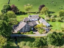 Historic Countryside Mill with GardensTennis - Pass the Keys