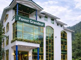 Forest Grandeur Resort, hotel em Anantnāg