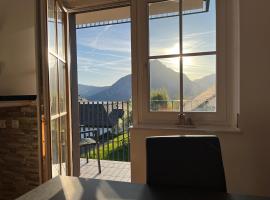 Panorama Appartement am Mühlbachberg, hotel din Traunkirchen