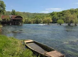 Una River House Floor