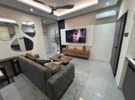 1 bdr Apt, Spintex Rd, Accra, Ten99 Ave Suite 5、アクラのホテル