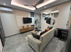 1 bdr Apt, Spintex Rd, Accra, at Ten99 Ave Suite 4, hotell i Accra