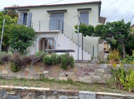 The Arch House, hotel i Kymi