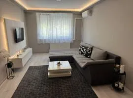 Zora Apartman