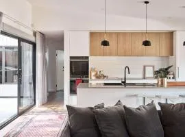 Luxury Retreat. Spacious, Modern and Family Friendly
