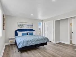Steps to Boardwalk w Pool, Free Parking Jersey Shore Stay