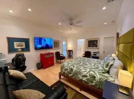 The Signature Orange Grove Suite