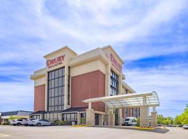 Drury Inn & Suites St. Louis Airport, מלון בEdmundson