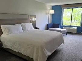 Holiday Inn Express Hotel & Suites Tipp City by IHG