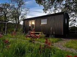 Oakies Farm Stays XL