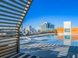 Rooftop Pool Downtown Austin, Rainey St - Hike Bike Path
