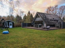 3 Bedroom Lovely Home In Spøttrup，Spottrup的飯店