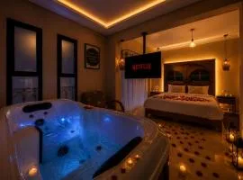 Luxury Apartment with Private Jacuzzi & Pool Central Marrakech