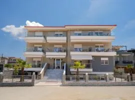 OASIS luxury apartments and rooms nikiti