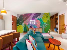 3 Bedroom Jungle Vibes Condo in Akumal Beach Access Rooftop Pools: Akumal'da bir otel