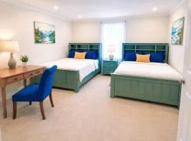 Spacious Private Double Room in Luxury Villa - Near Disney- Shared Bath
