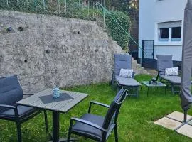 FeWo Elya mit Garten, Wellness, Shopping, Auszeit
