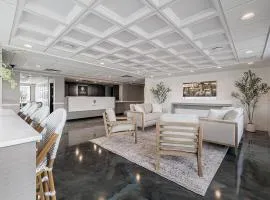 Oakfield Hotel & Suites Rochester, an Ascend Collection Hotel