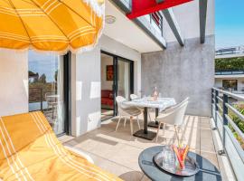 T2 tout confort proche plage, Climatisation, Parking inclus, hôtel au Lavandou