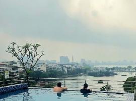 Luxe Paradise Suites Hotel & Spa, hotel di Hanoi