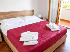 Perugia - 10 min Centre and Station, Free Parking