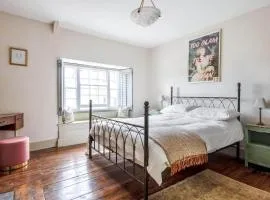 Grade II Listed Cottage in Penryn