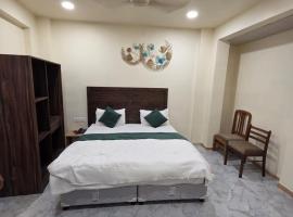 Vibha Raj Grand, khách sạn ở Kānpur