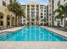 Heated Saltwater Pool, Gym, 7Min to TPA