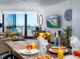 Waterfront Condo Beach Access & Pool Luxury
