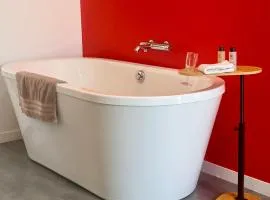 Aux Charmes-Suites cosy et independantes equipees d un frigo, micro ondes et nespresso