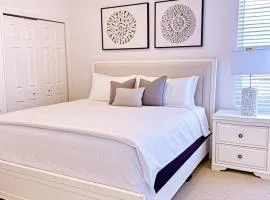 Comfortable Private Room in Luxury Villa - Resort Community - Near Disney