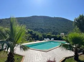 Casa De Crescenzo con piscina