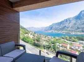 Luxury 3BR Panoramic Kotor Bay View Near Old Town