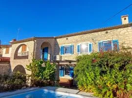 Stunning Home In Liznjan
