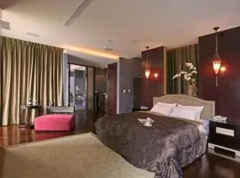 Tangye Zhongpu Motel