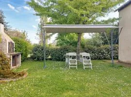 2 Bedroom Beautiful Home In Sauzé-Entre-Bois
